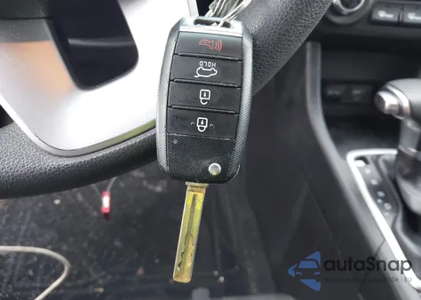 2020 Kia Sportage Lx z USA, uszkodzony, nr VIN KNDPMCACXL7776094